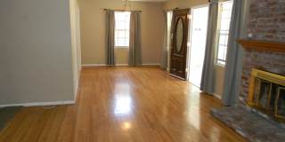1342 E Maple, Pool Home - AVAILABLE 6/1/2026 Gallery 5