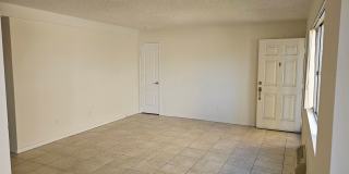 Remodeled 2bed 1.5 bath Ground level Gallery 7