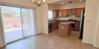 4 bed/3bath in desirable Paseo Del Rio Community Gallery 6