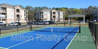 250 Grove Circle Gallery 17