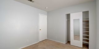 Charming 3-bedroom 2-bathroom home Gallery 14