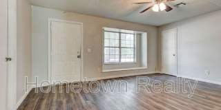 208 W Shadywood Drive Gallery 6