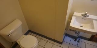 4 bedroom 1 1/2 bath single family house with yard. Gallery 13