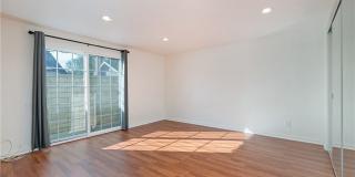 23551 Venisia Gallery 17