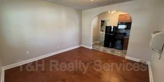 4210 Graceland Avenue Gallery 4