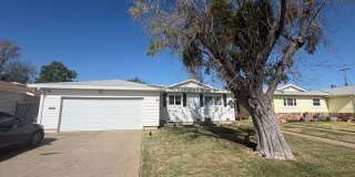 Adorable well maintained 3 bedroom 2 bath home Gallery 1
