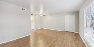 Premier Gardens Apt. Gallery 12