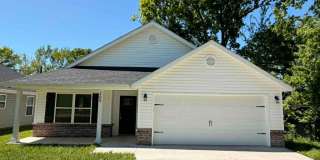 Charming 3 bedroom / 2 bathroom home in Oronogo Mo!! Fenced in Yard!! - Spacious and Move in Ready!! Gallery 1