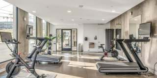 Stunning one bedroom unit in The Wedgewood section of town. Gallery 46