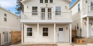 480 Southeast Reed Market Road Gallery 1