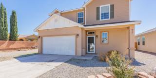 4 Bedroom 2.5 bath Beautiful Home Gallery 1