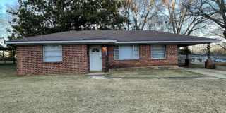 New Listing! 3551 Cottonwood Drive Montgomery, AL 36109-3601 Gallery 1
