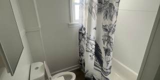 Cute 2 Bed/1bath home close to school Gallery 9
