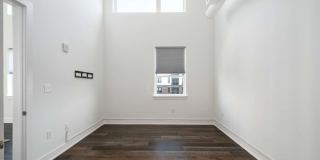 775 Juniper ST NE 605 Gallery 9