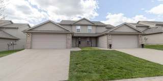 Large Duplex in Vanderveen Gallery 1