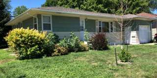 Gorgeous 5 Bed, 2 Bath House Near Concordia and MSUM! Gallery 1