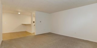 Seasons Apartments Gallery 12