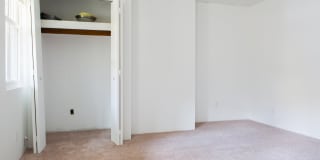 Available AUGUST 2026 - Updated 2 Bedroom Home in Mt. Washington! Gallery 3