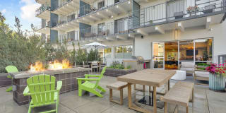 Liv on Steele Gallery 25