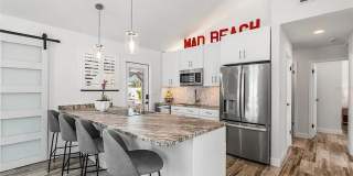 Coastal Luxury Living Just Minutes from Madeira Beach - 3bed | 2 bath Gallery 18