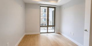 Vivre Gallery 49