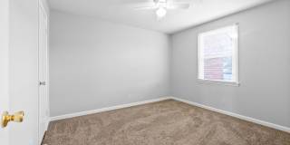 Cozy Two Bedroom Apartment Gallery 52
