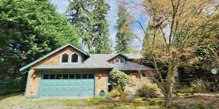 Beautiful 3 Bed 2.5 Bath Waterfront Home in Sammamish Gallery 1