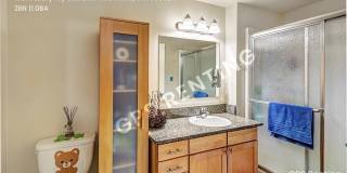 Quiet 2 Bedroom Condo in Redmond Available Now! Gallery 11