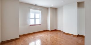 Spacious Three Bedroom Graduate Hospital Home w/ Roof Deck! Gallery 18