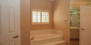 Available! Beautiful 4 Bedroom Home in Guard-Gated La Paloma Ridge Estates Gallery 25