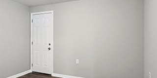 504 West 48th Street Gallery 15