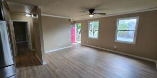 NEWLY REMODELED 3 bedroom house in Colonial Heights Gallery 7