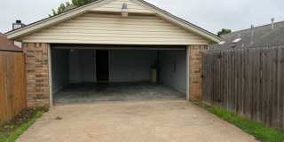 Adorable cottage style three bed, two bath, two car garage home in Moore Schools! Gallery 20