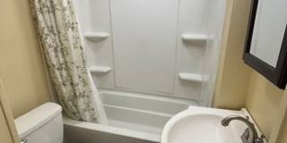 Beautiful Home for Rent Gallery 30