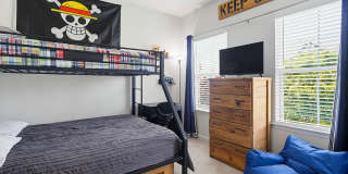 133 LIMPKIN Avenue Gallery 25