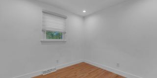 91 SECOND Street Gallery 24