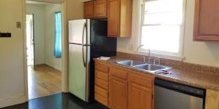 4BR 2BA - Walk to campus!  Available August 1 2027 Gallery 7