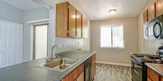 Rancho Verde Apartments Gallery 25