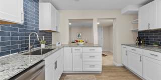 For Rent – Renovated 3 Bedroom Bungalow in Englewood Gallery 7