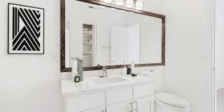 Sailpointe at Lake Norman Apartment Homes Gallery 12