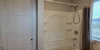 102 E BROAD Street Gallery 32