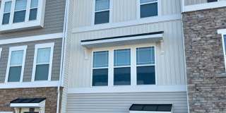 Plantation Lakes a golf community with numerous amenities for residents to enjoy. Gallery 1