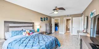 7940 E Camelback Road Gallery 34