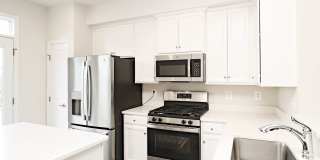 Dog-Friendly Townhome Near NGIC/DIA/NGA, CHO Airport, & Hollymead Town Center Dog-Friendly Townhome Near NGIC/DIA/NGA, CHO Airport, & Hollymead Town Center Gallery 7
