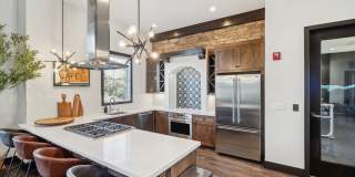 Hollister Village Gallery 31