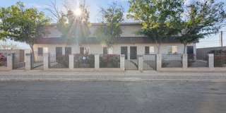 Charming Two-Bedroom Home with Security alarm & Private Yard! Gallery 3