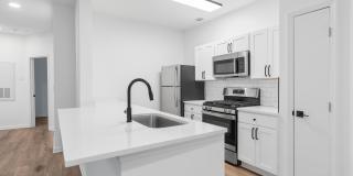 Avana Lexington Gallery 14