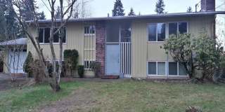 Ideal Split-Level Lake Hills Home Gallery 1