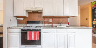 406 W 47th St Gallery 4