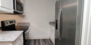 Room in 4 Bedroom Home at Presidents Dr Gallery 5